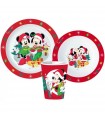 Ein Set aus weihnachtlichem Minnie Mouse und Mickey Mouse Plastikgeschirr mit einer Tasse